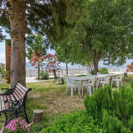 Πανσιόν Gomila 3*